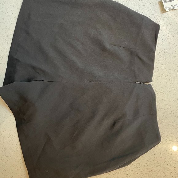 Skort - Picture 2 of 5